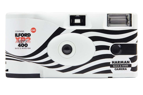 ILFORD XP2 Super 400 Single Use Camera (27 exposures)
